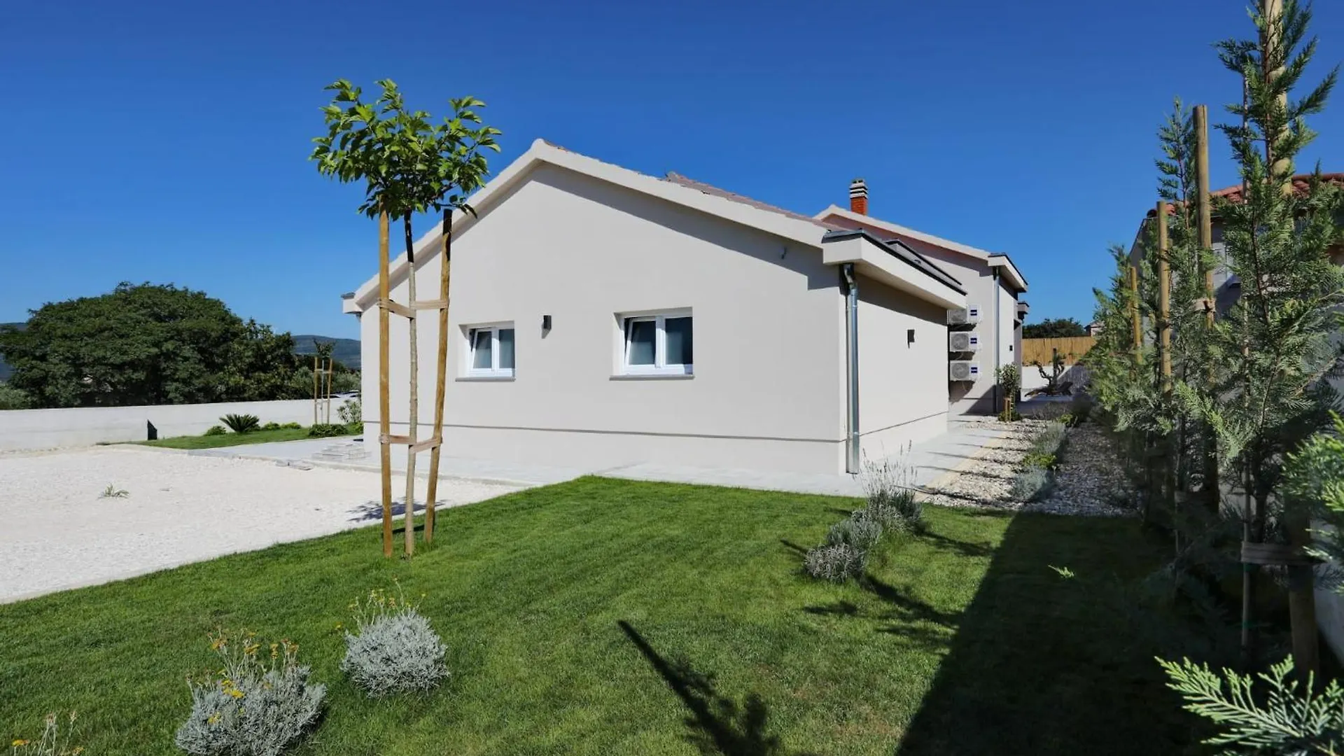 Fjaka Holiday Home Pridraga
